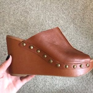 Brown Leather Lucky Clog Wedge’s